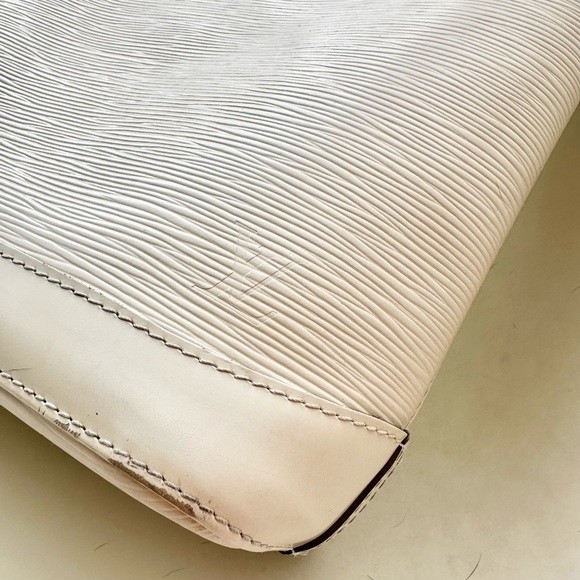 Not For Sale - Louis Vuitton Epi Leather Lockit Vertical Handbag Ivory - Picture 6 of 12